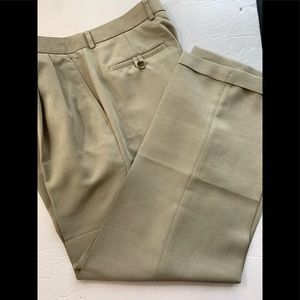 Bobby Jones Players Tan Pleated Size 32 27 hemmed